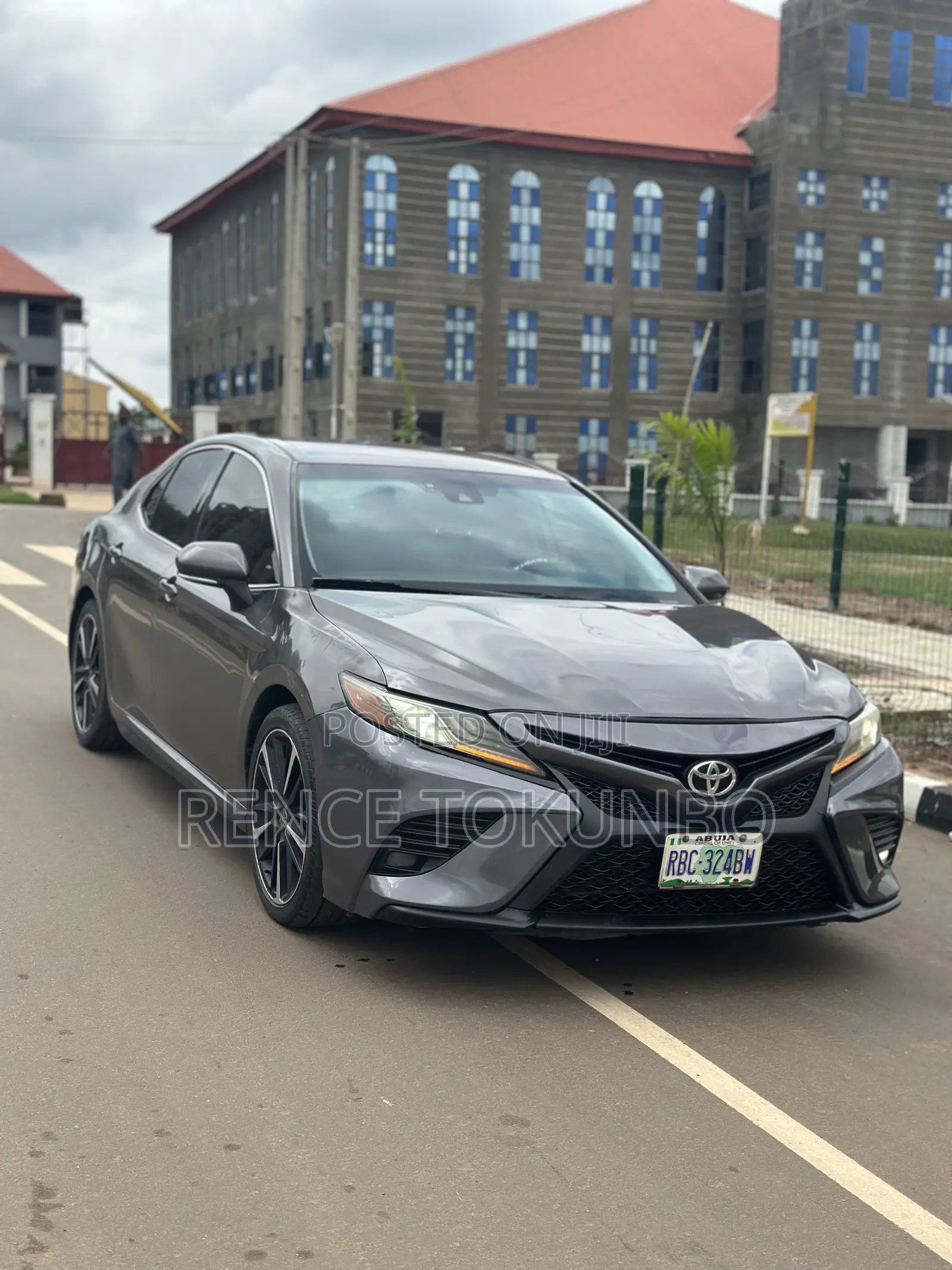 Toyota Camry XSE FWD (2.5L 4cyl 8AM) 2018 Gray