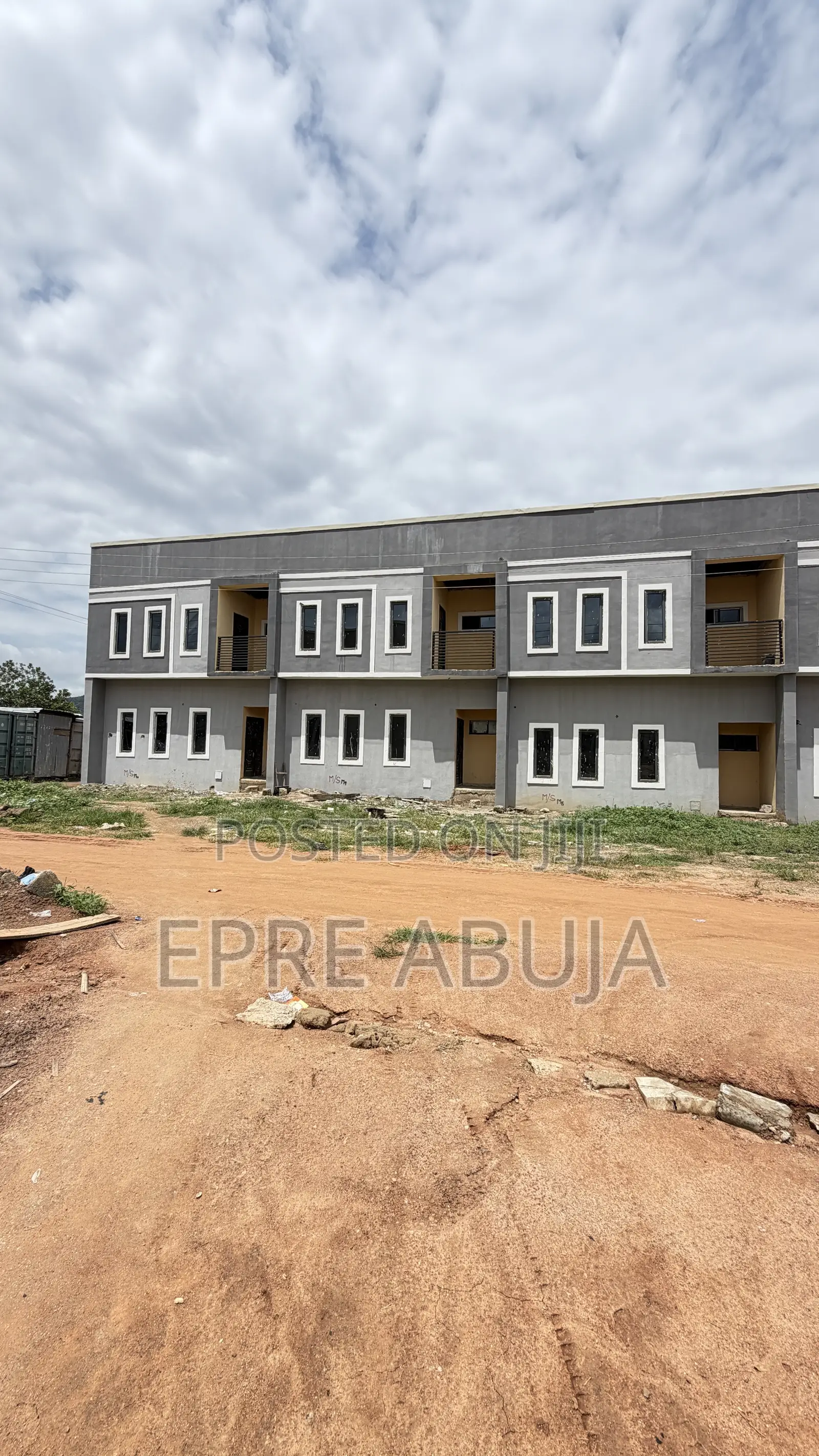 4bdrm Townhouse/Terrace in Karsana for sale