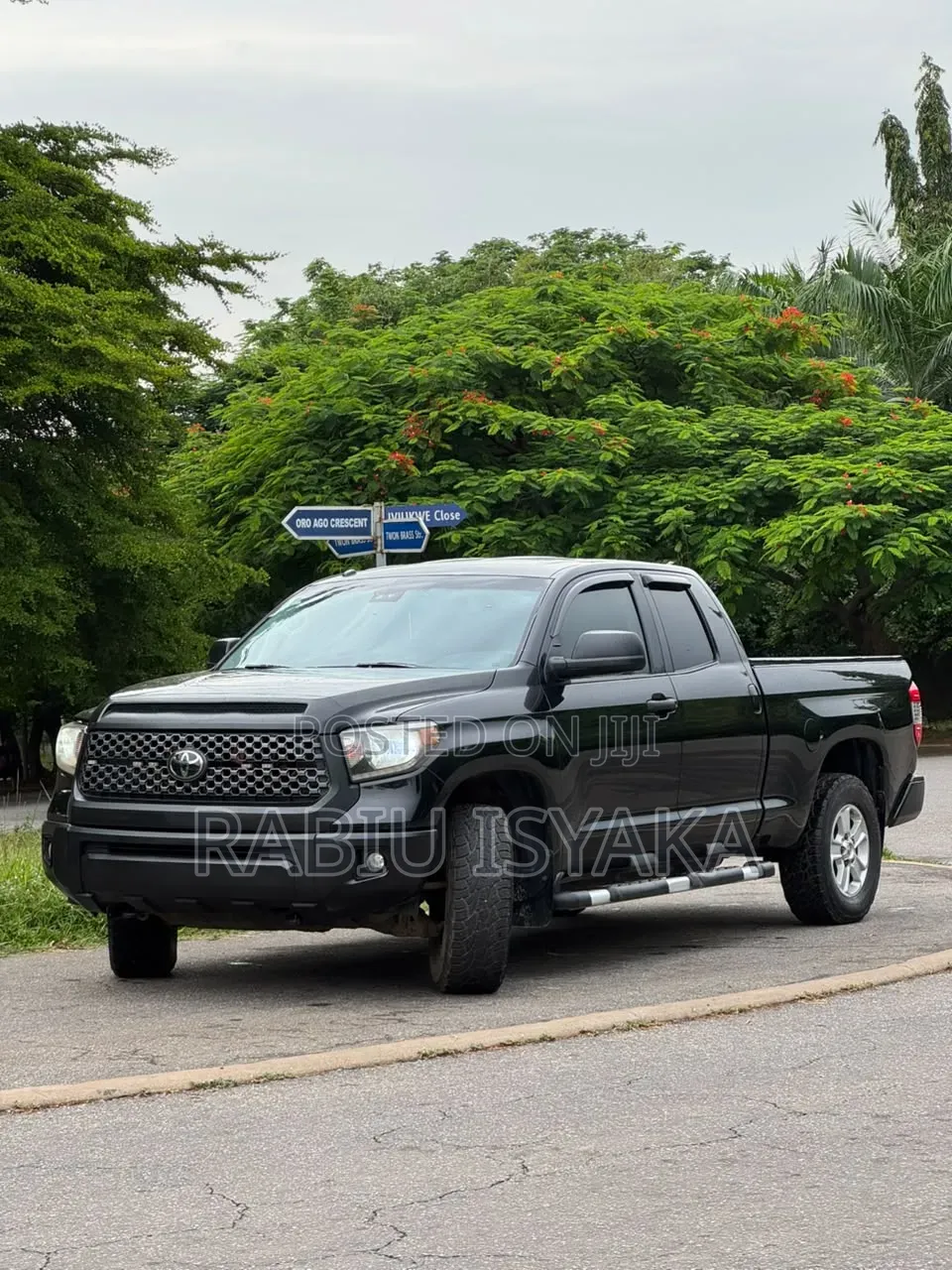 Toyota Tundra 2018 Black
