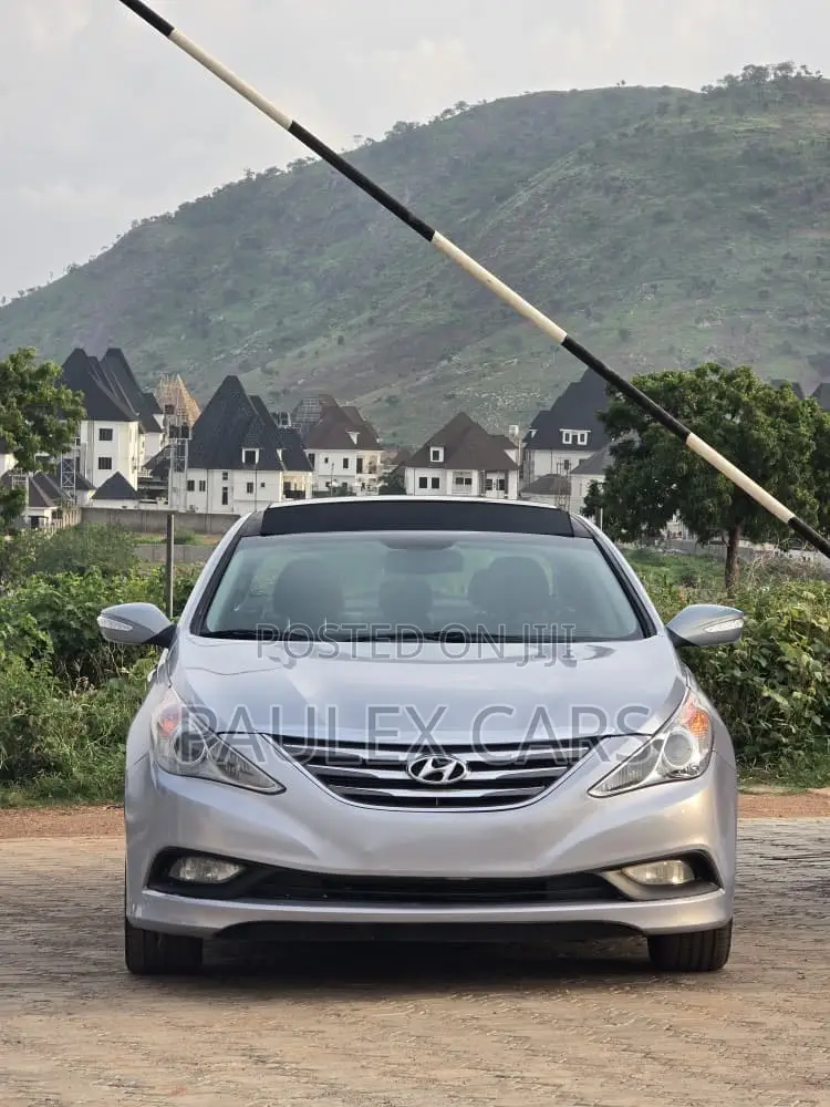 Hyundai Sonata Limited 4dr Sedan w/Prod. End 12/13 (2.0L 4cyl Turbo 6A)