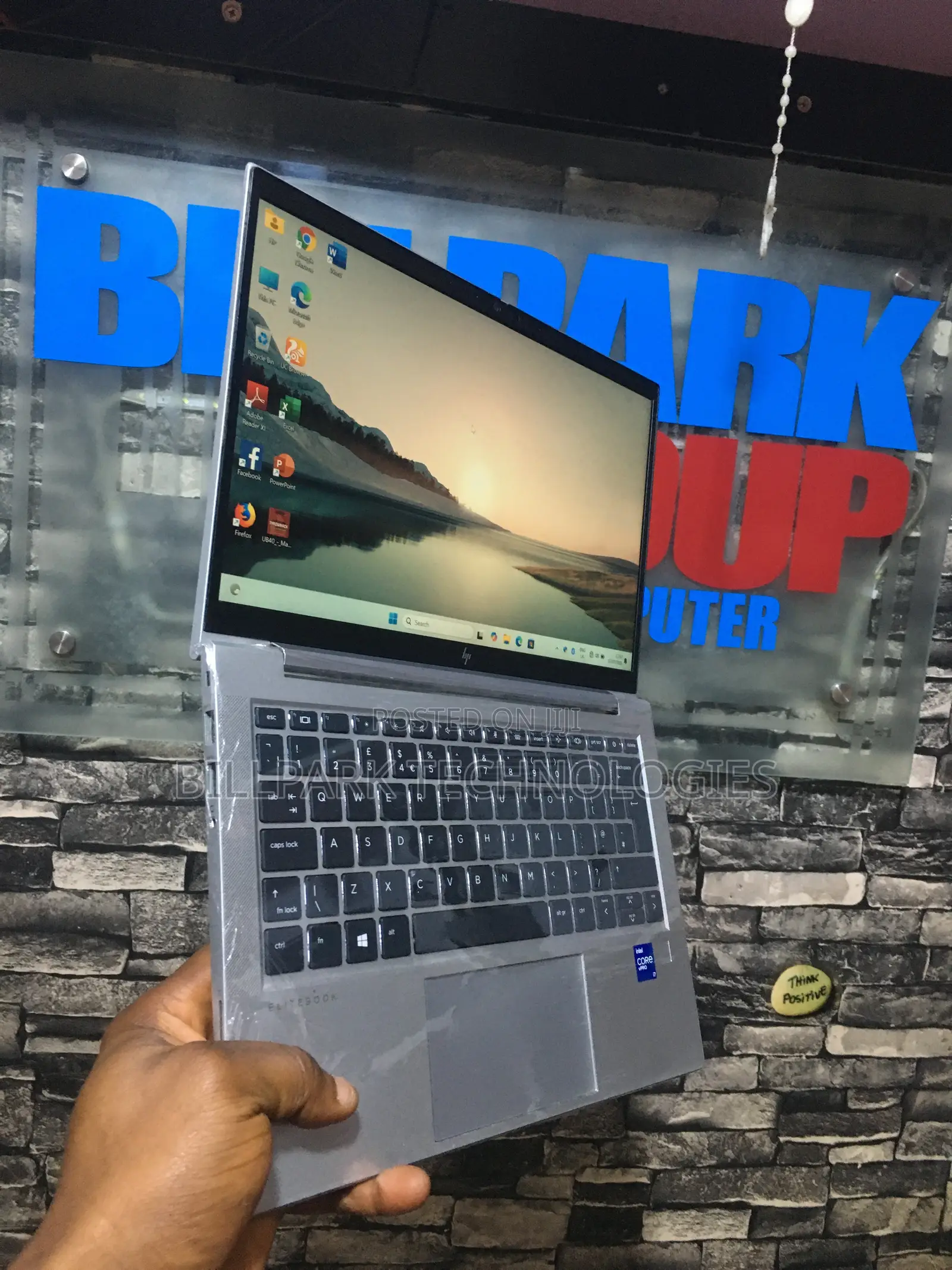 Laptop HP EliteBook 830 G8 16GB Intel Core i7 SSD 512GB