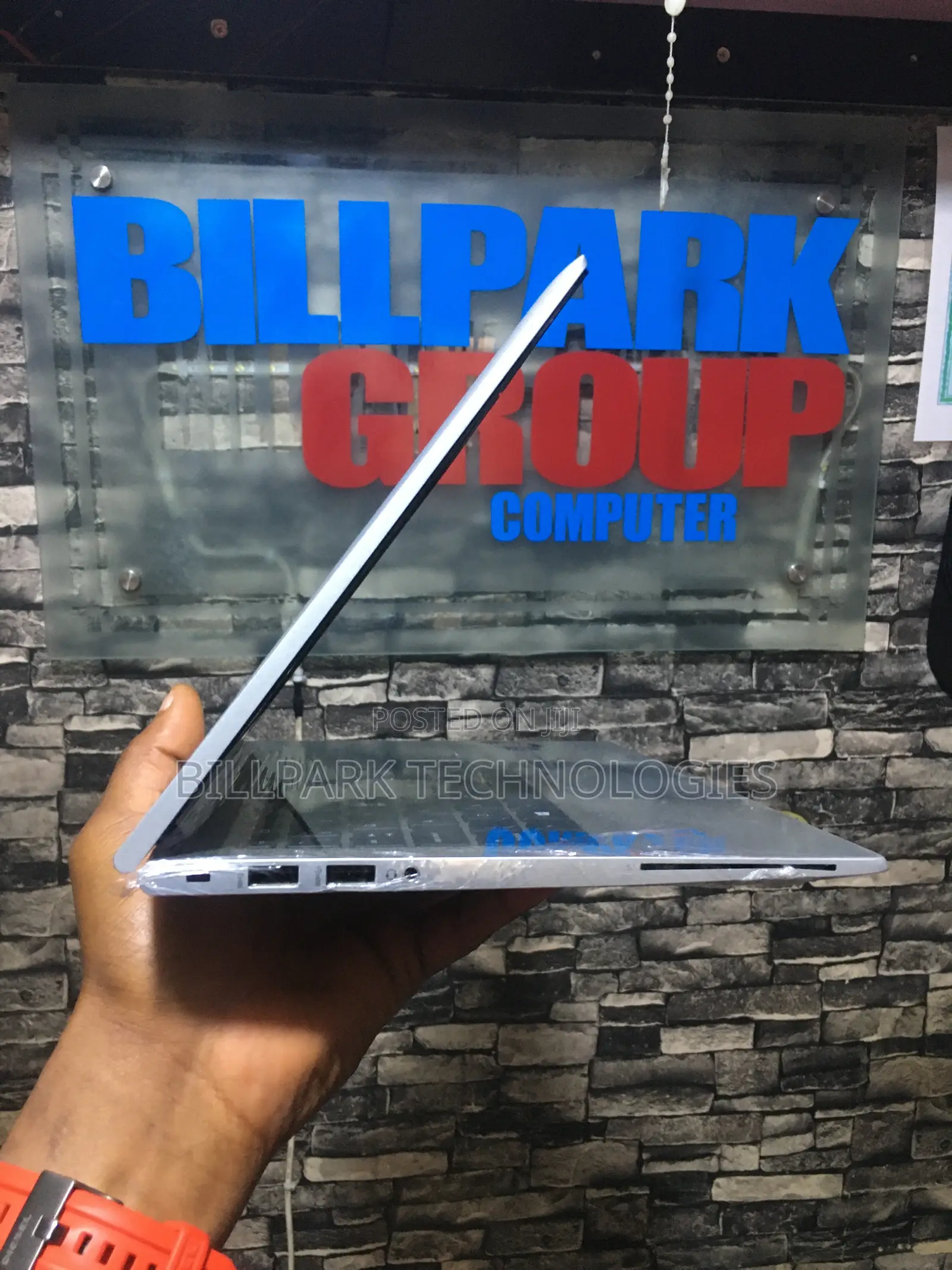 Laptop HP EliteBook 830 G8 16GB Intel Core i7 SSD 512GB