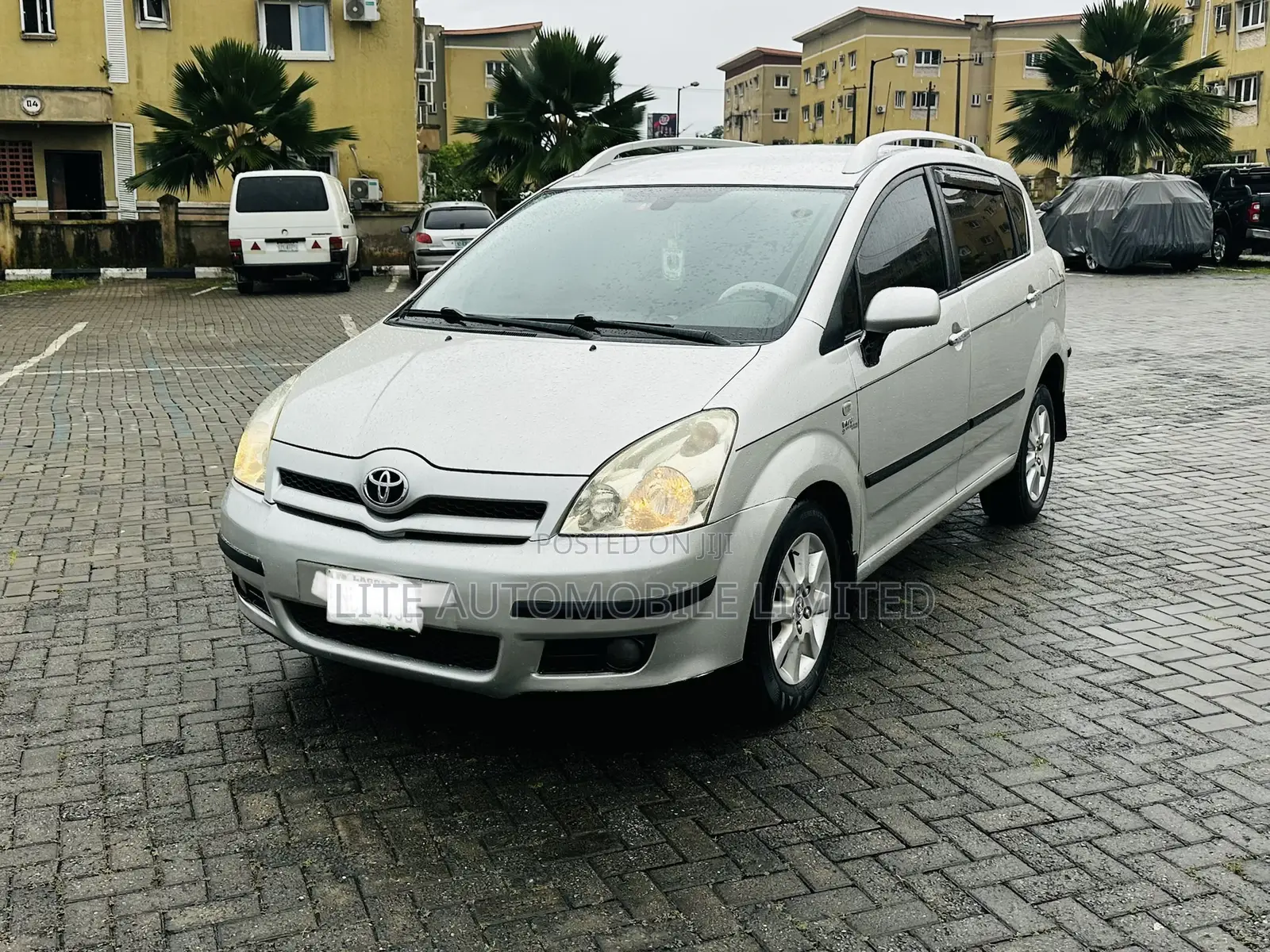 Toyota Corolla Verso 1.8 VVT-i Automatic 2008 Silver