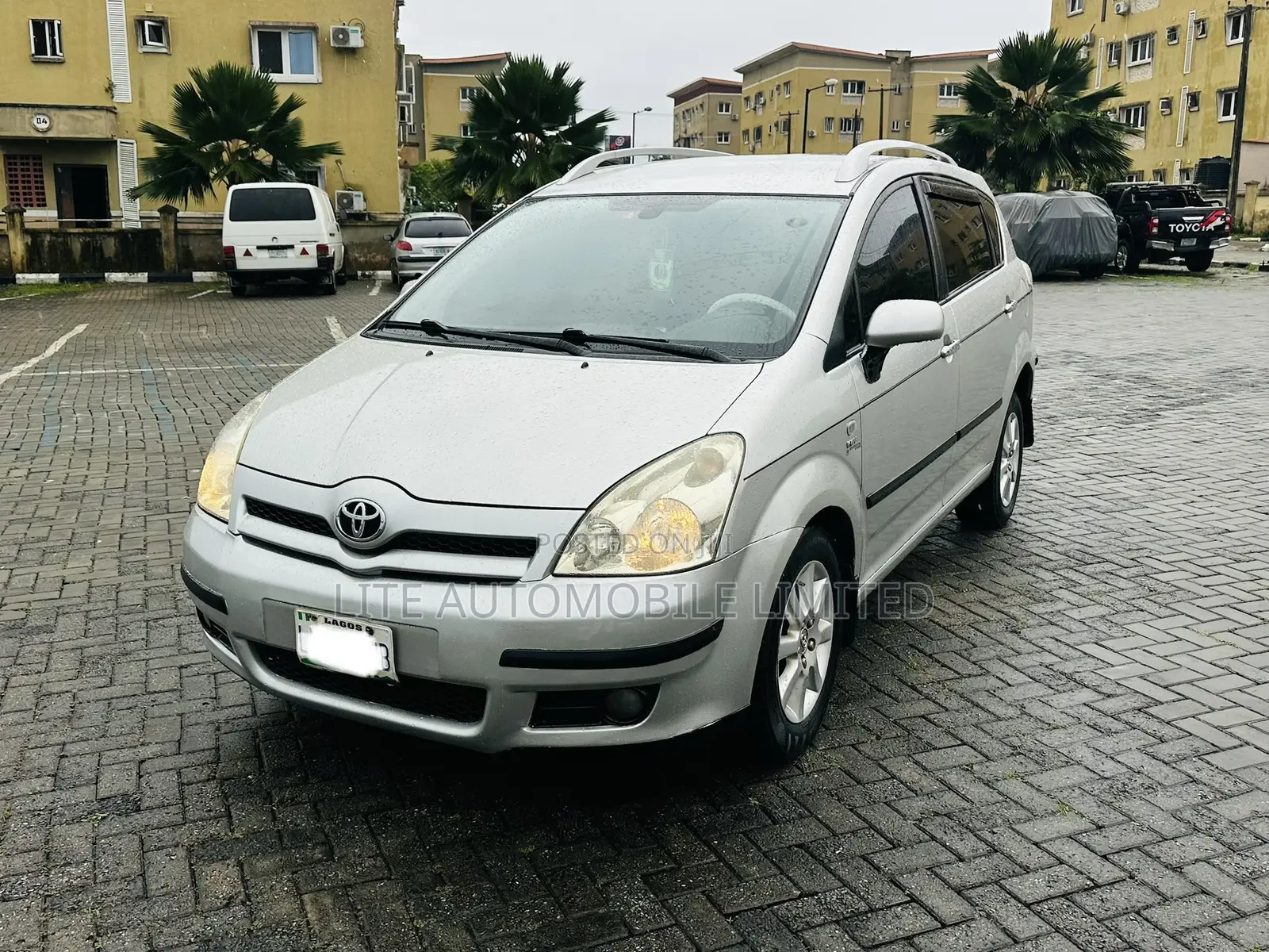 Toyota Corolla Verso 1.8 VVT-i Automatic 2008 Silver