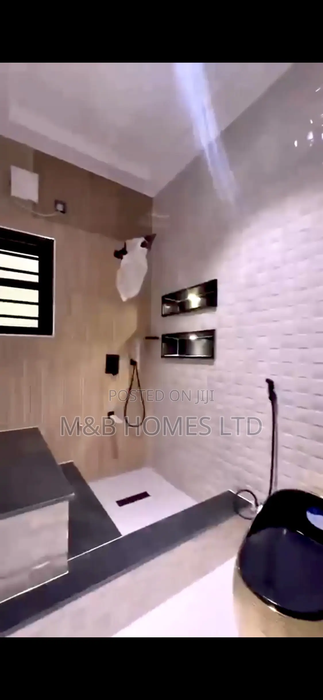 Furnished 4bdrm Duplex in Life Camp for sale