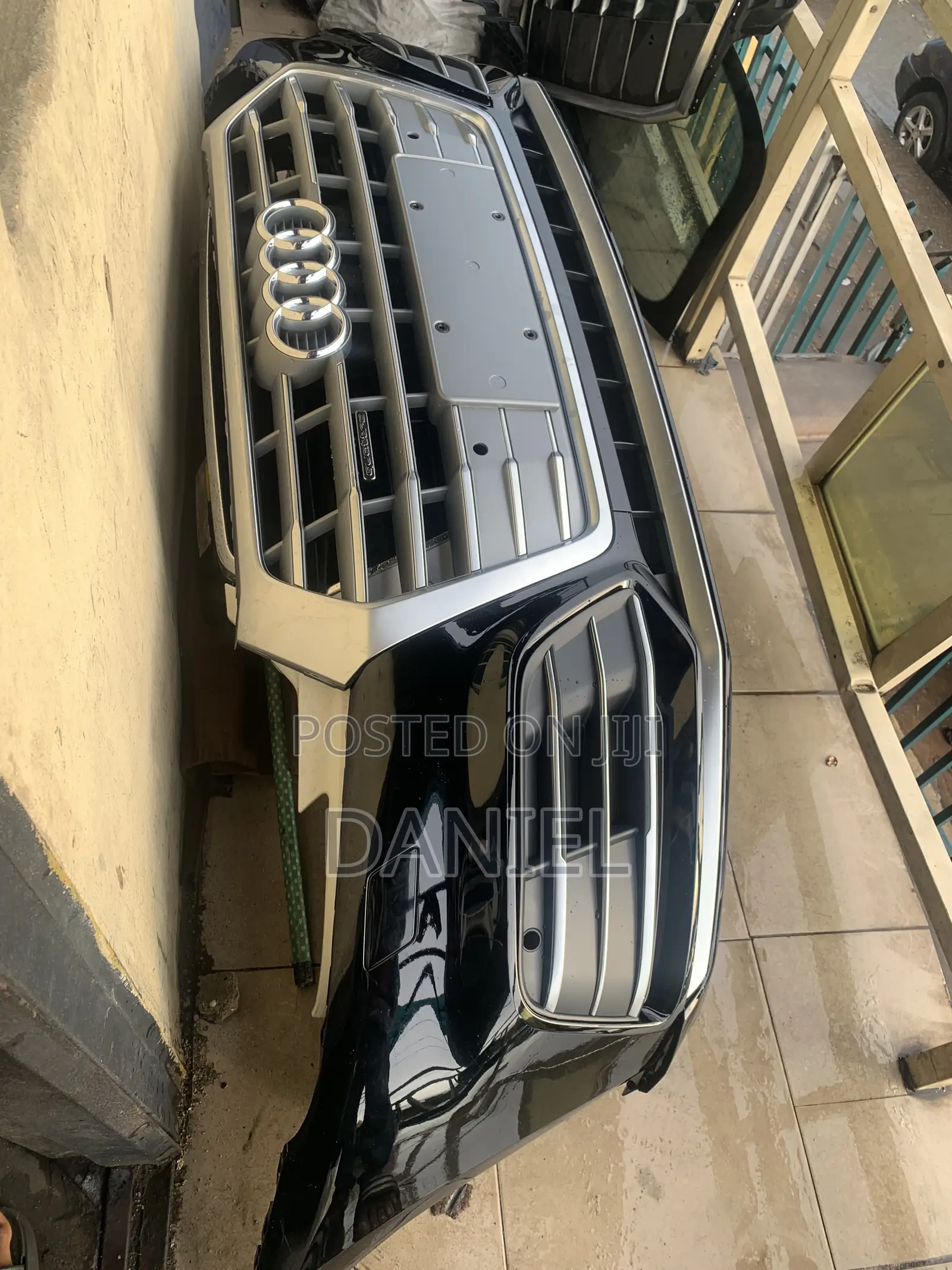 Audi Q7 2018-2020 Front Bumper, Back Bumper Available
