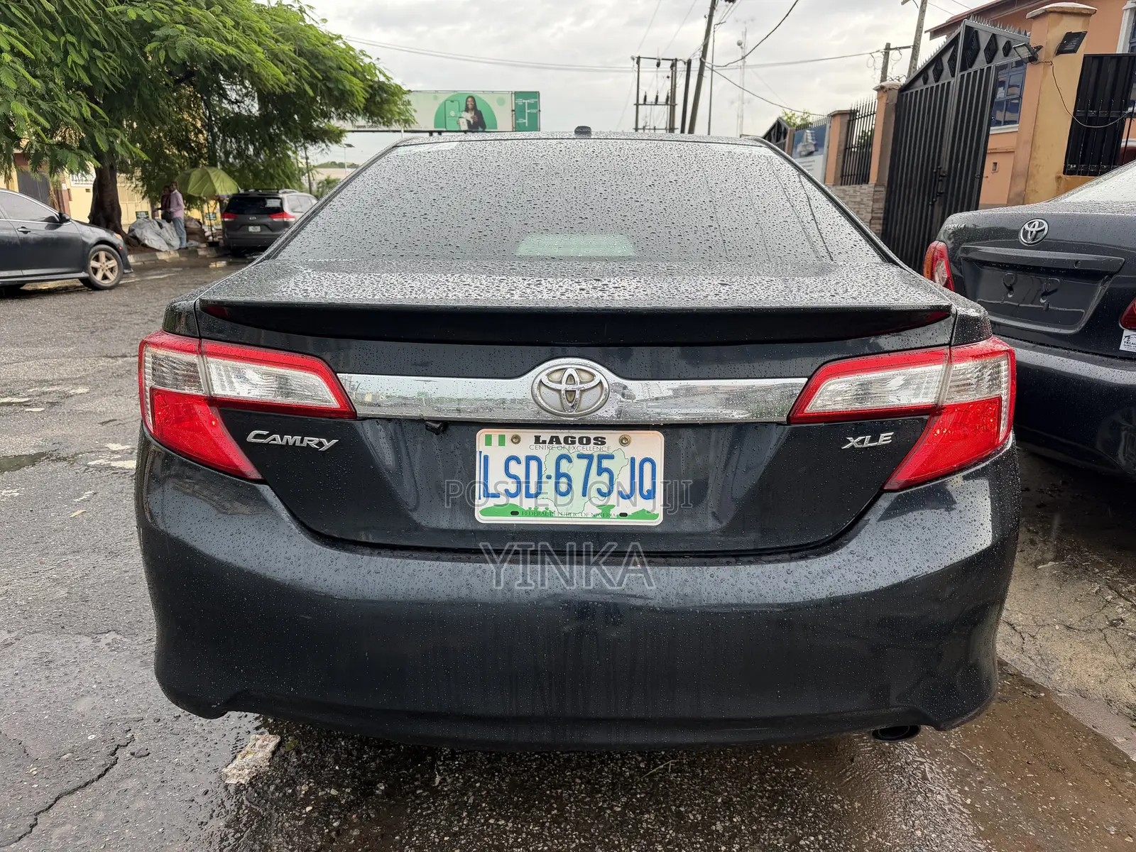 Toyota Camry XLE 4dr Sedan (2.5L 4cyl 6A) 2012 Blue