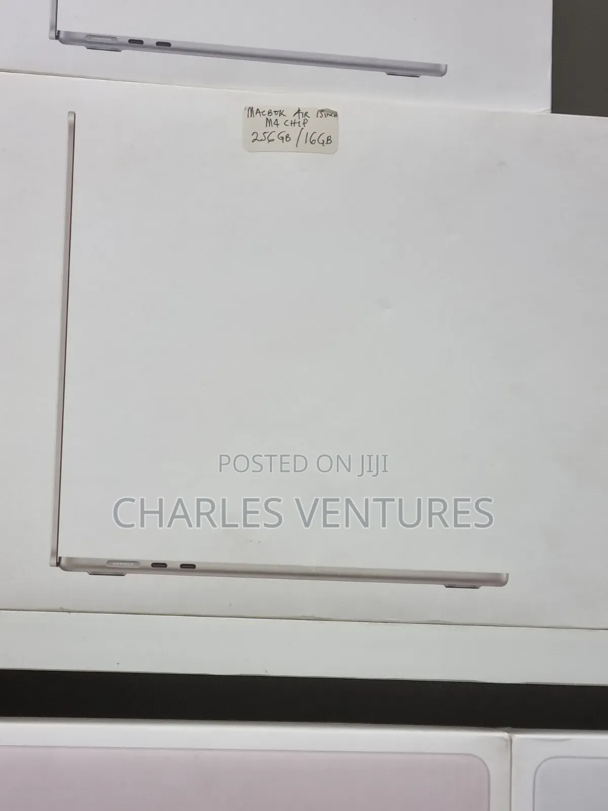 New Laptop Apple MacBook Air 2025 M4 16GB Apple M4 Pro SSD 256GB