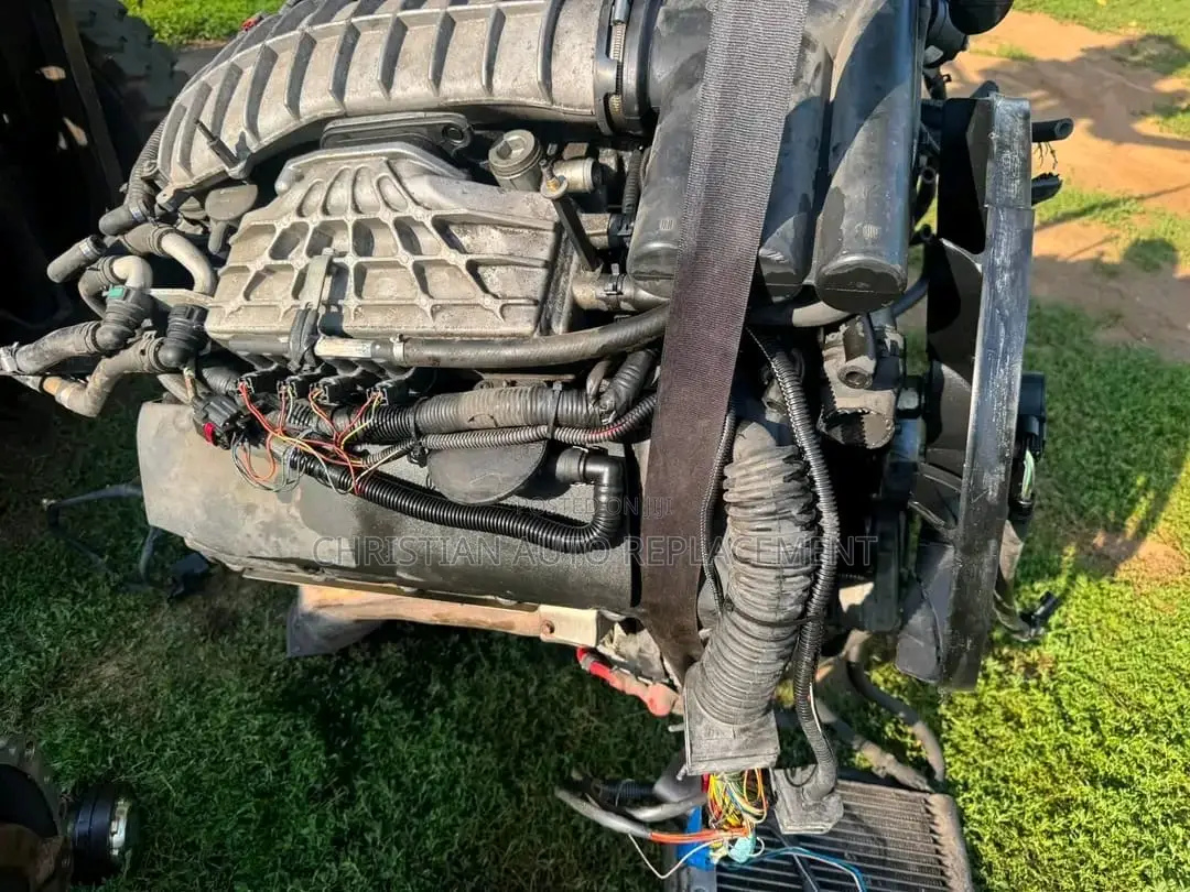 Original Tokunbo Range Rover L322 V8 Complete Engine (2001–2012)