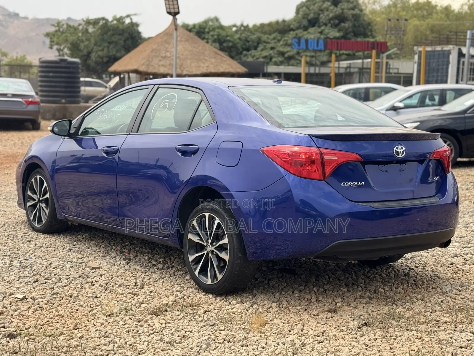 Toyota Corolla SE Special Edition 4dr Sedan (1.8L 4cyl CVT) 2017 Blue