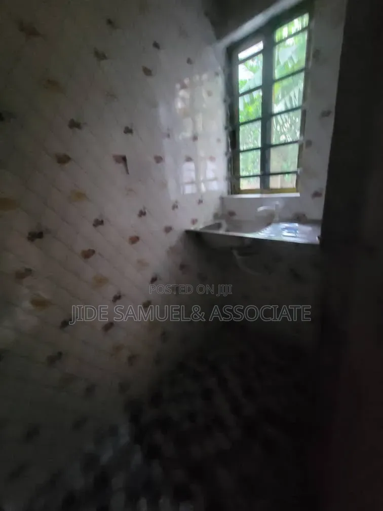 Furnished Mini Flat in Ayobo for rent