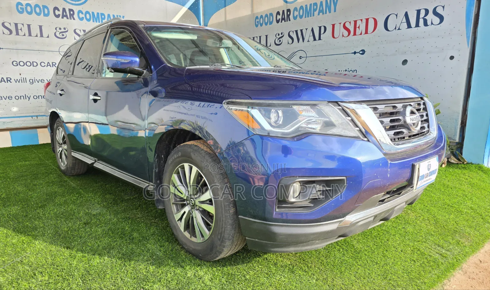 Nissan Pathfinder 2017 Blue