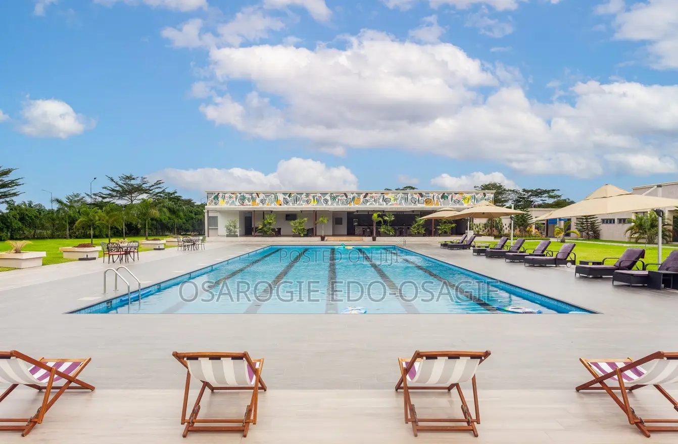 Lakowe Lakes Golf Country Estate Plots