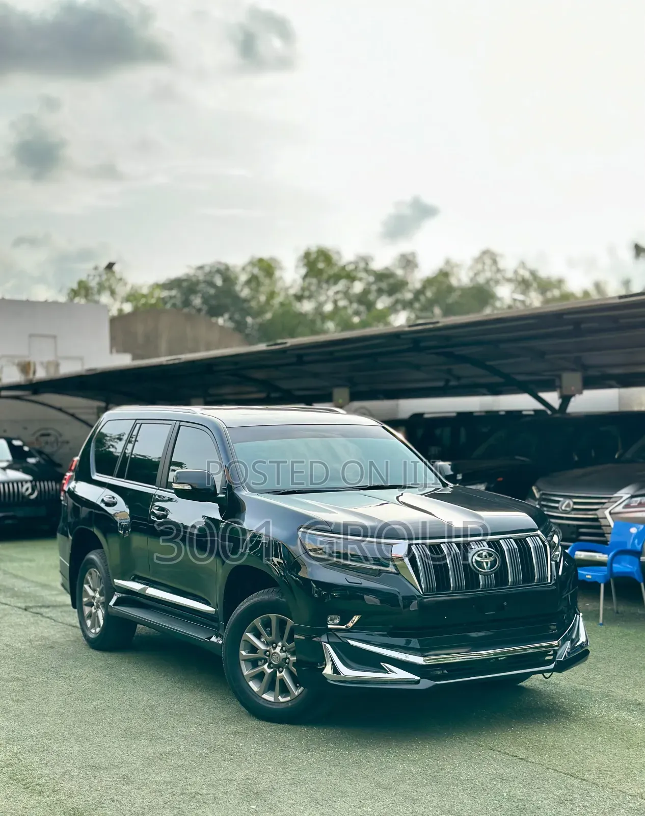 Toyota Land Cruiser Prado 2022 Black