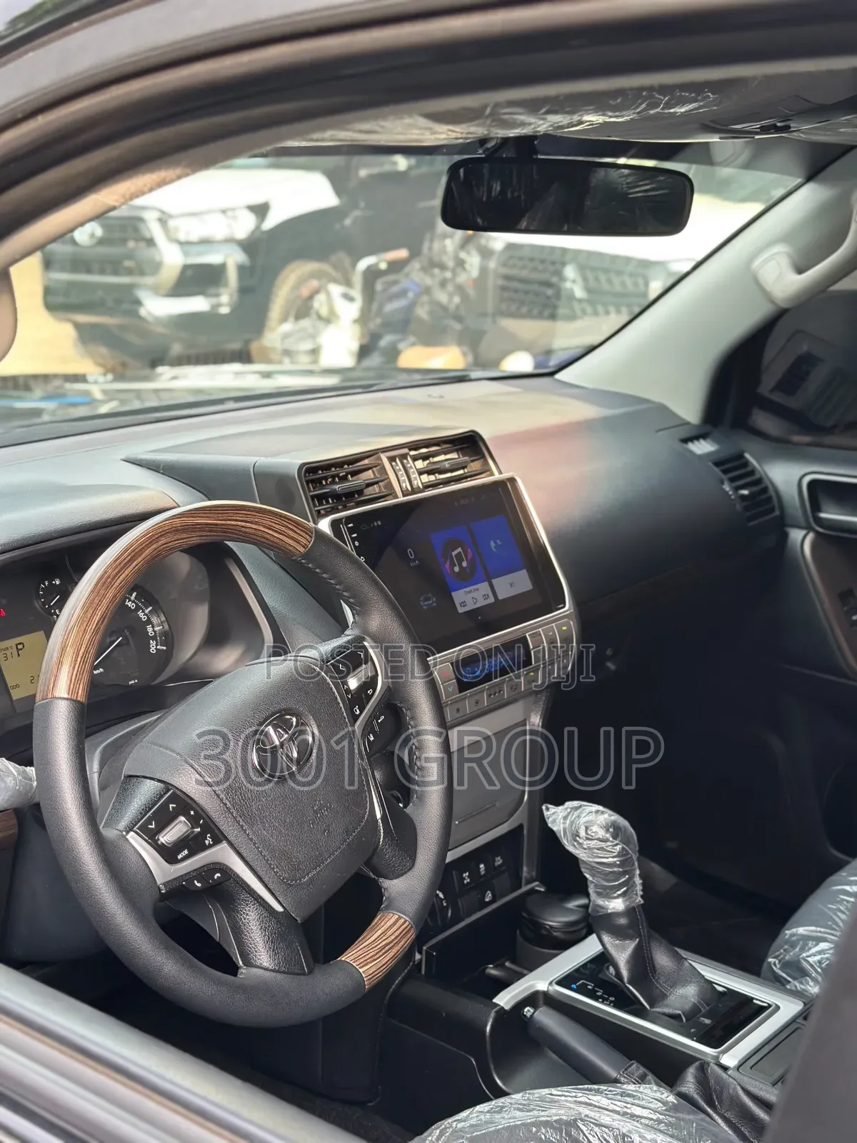 Toyota Land Cruiser Prado 2022 Black
