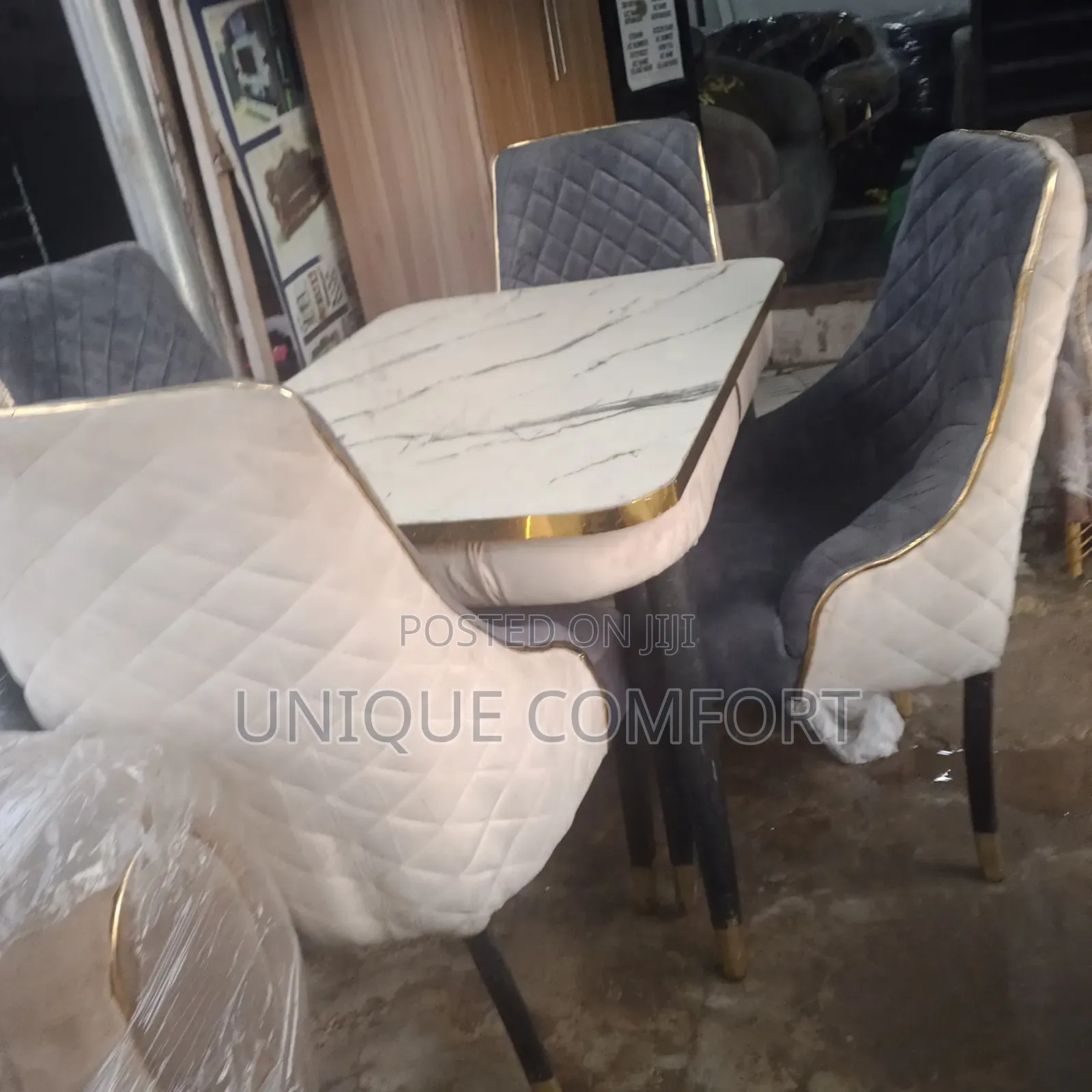 Brand New Top Quality 4 Seaters Faux Marble Dinning Set