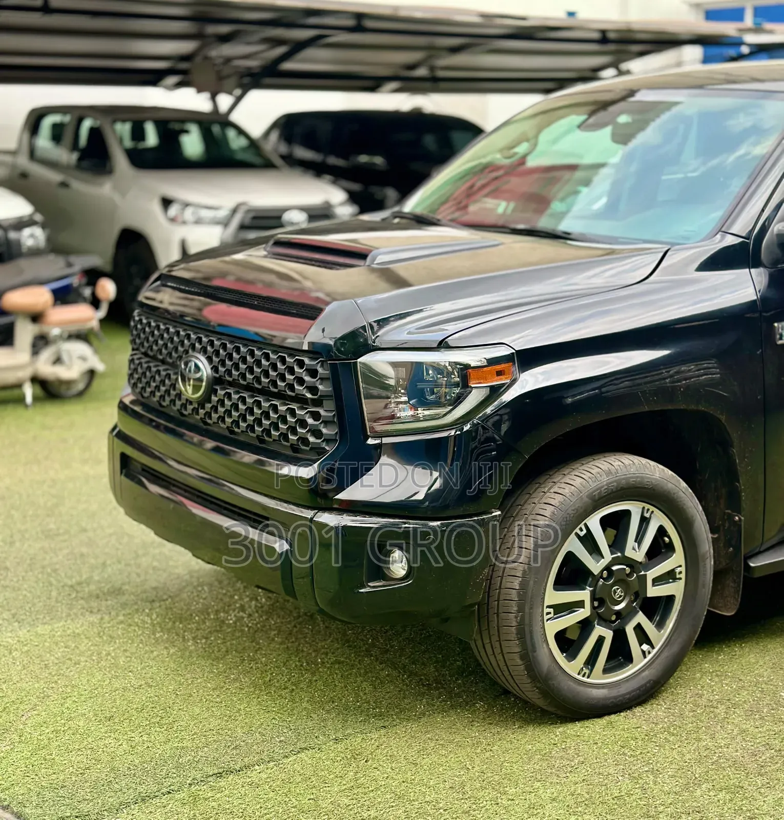 Toyota Tundra 2022 Black