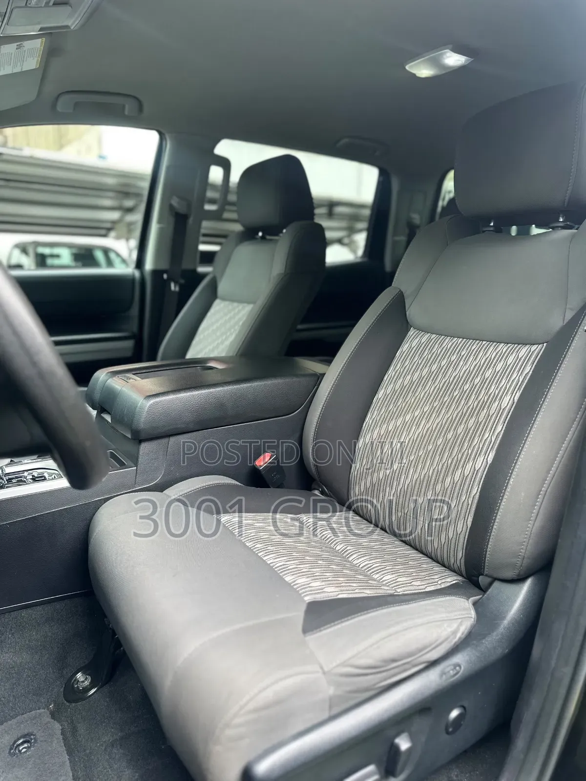 Toyota Tundra 2022 Black