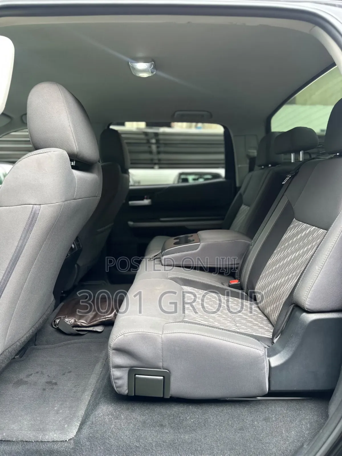 Toyota Tundra 2022 Black
