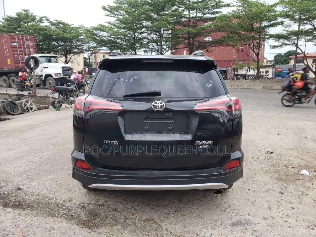 Toyota RAV4 2018 Black