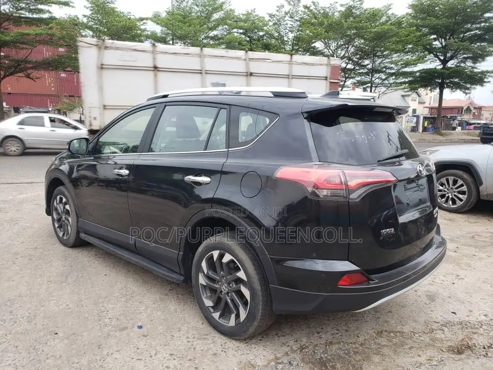 Toyota RAV4 2018 Black