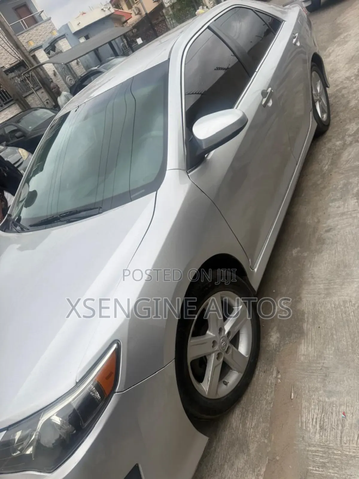 Toyota Camry SE 4dr Sedan (2.5L 4cyl 6A) 2012 Silver