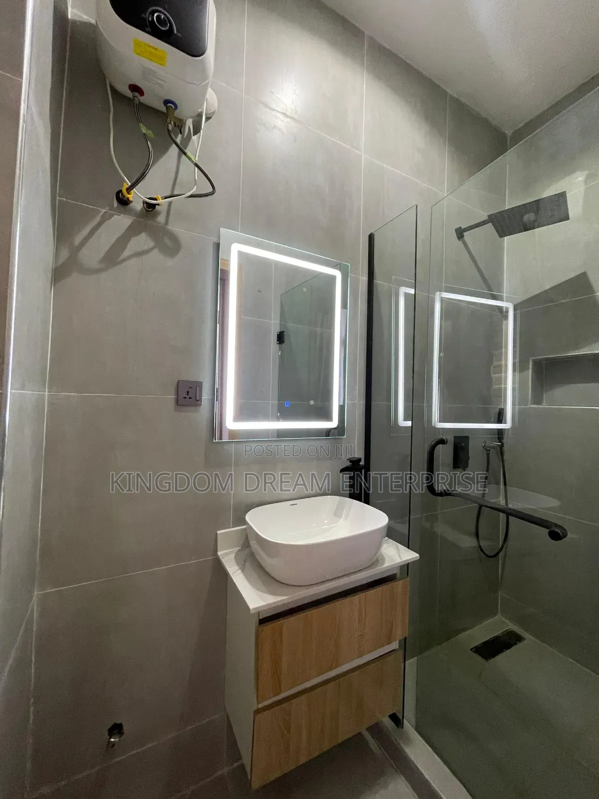 Furnished 2bdrm Apartment in Lekki Phase 1 Lagos for rent