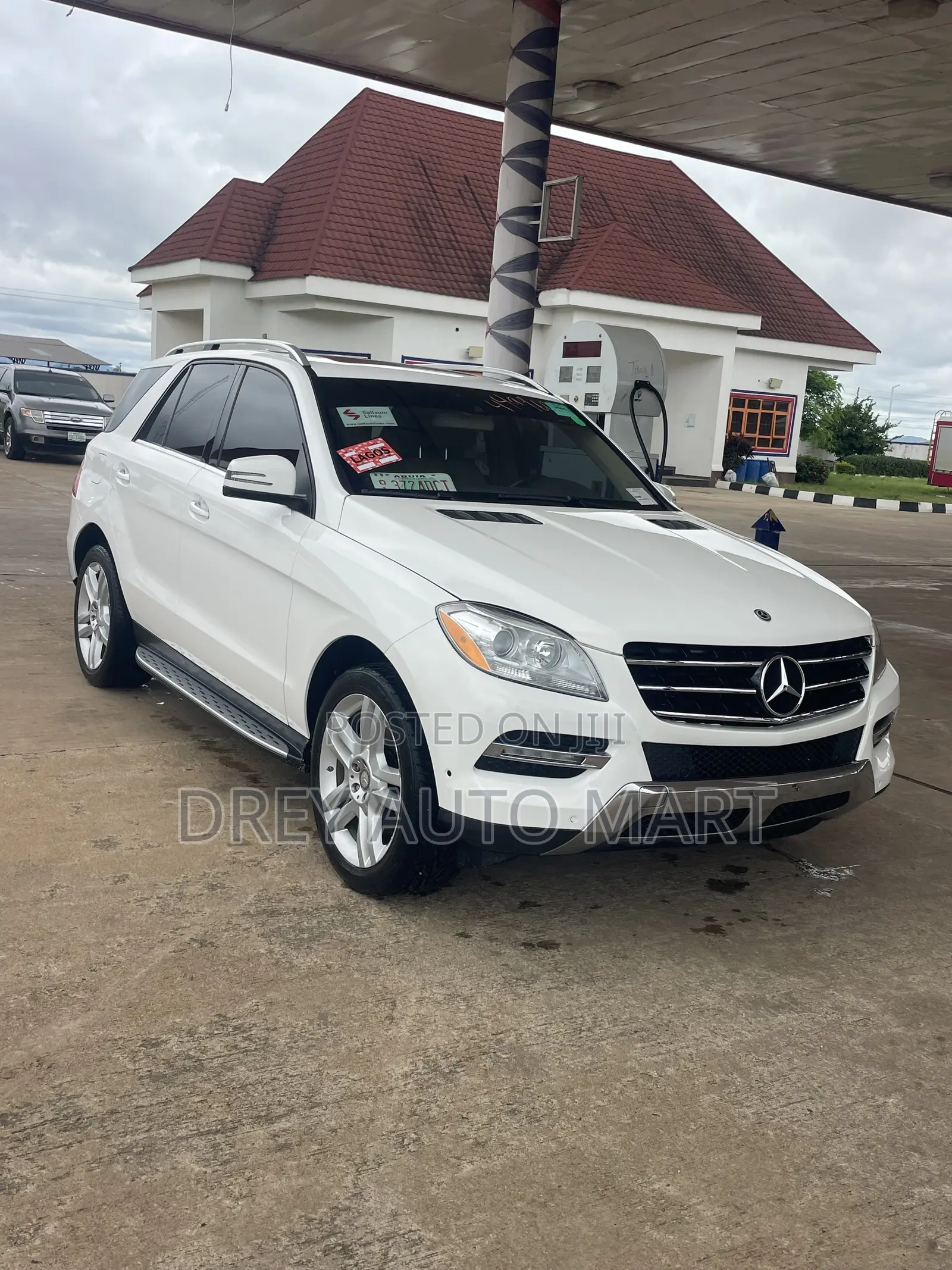 Mercedes-Benz M Class ML350 4dr SUV (3.5L 6cyl 7A) 2014 White