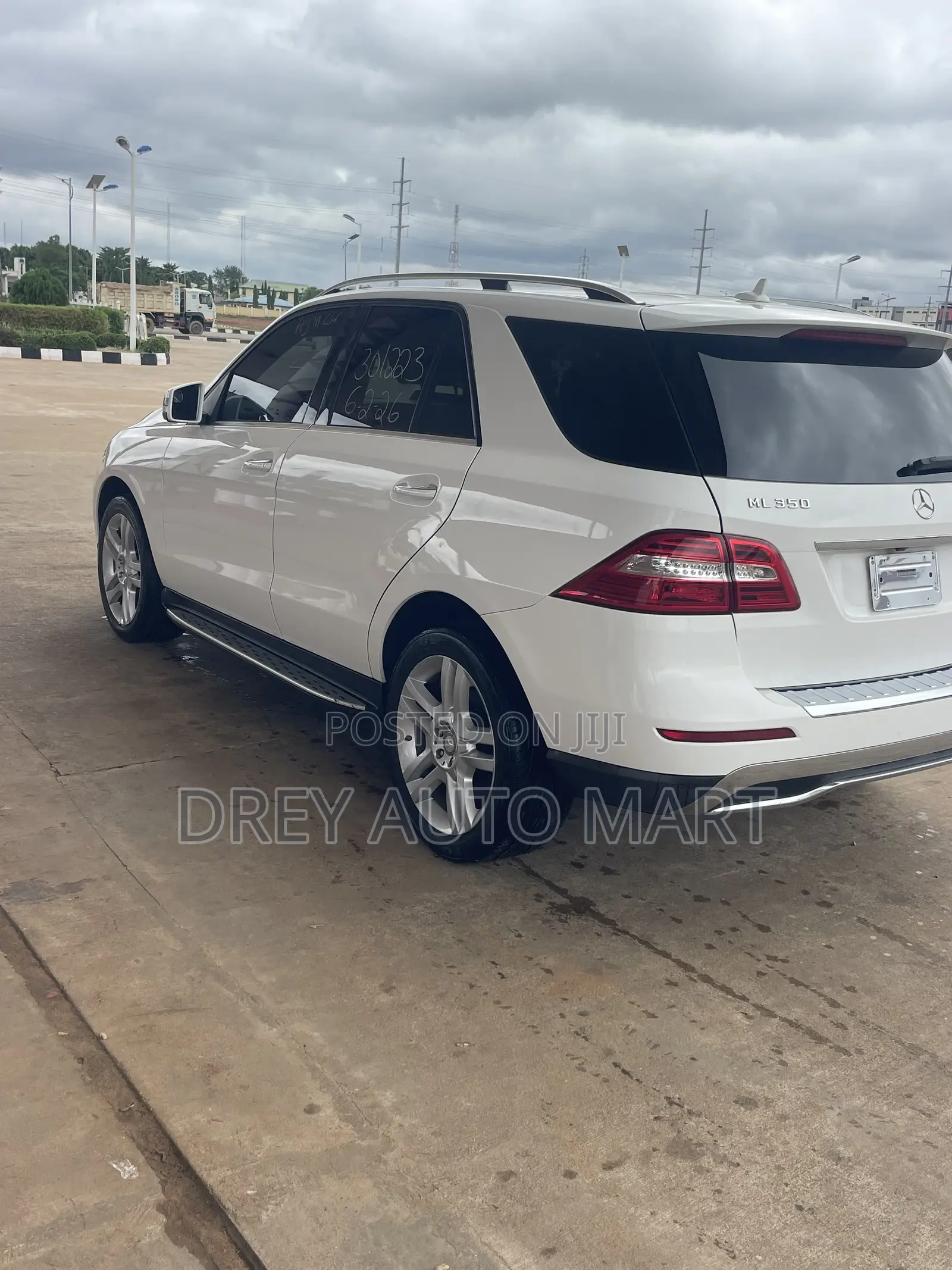 Mercedes-Benz M Class ML350 4dr SUV (3.5L 6cyl 7A) 2014 White