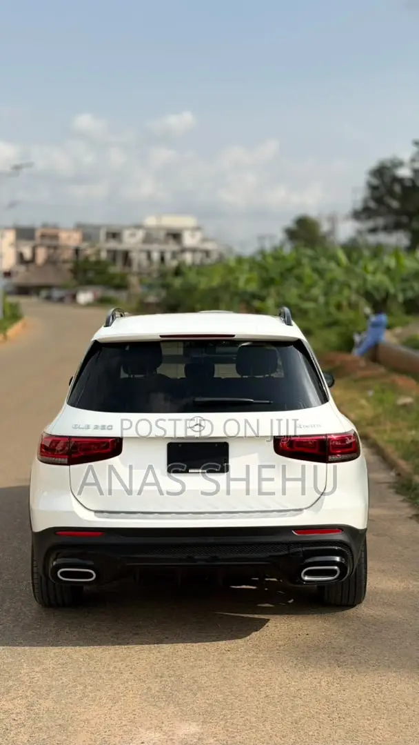 Mercedes-Benz GLB-Class GLB 250 4MATIC 2023 White