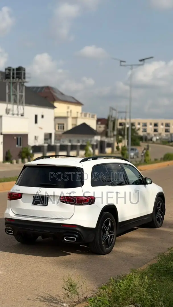 Mercedes-Benz GLB-Class GLB 250 4MATIC 2023 White