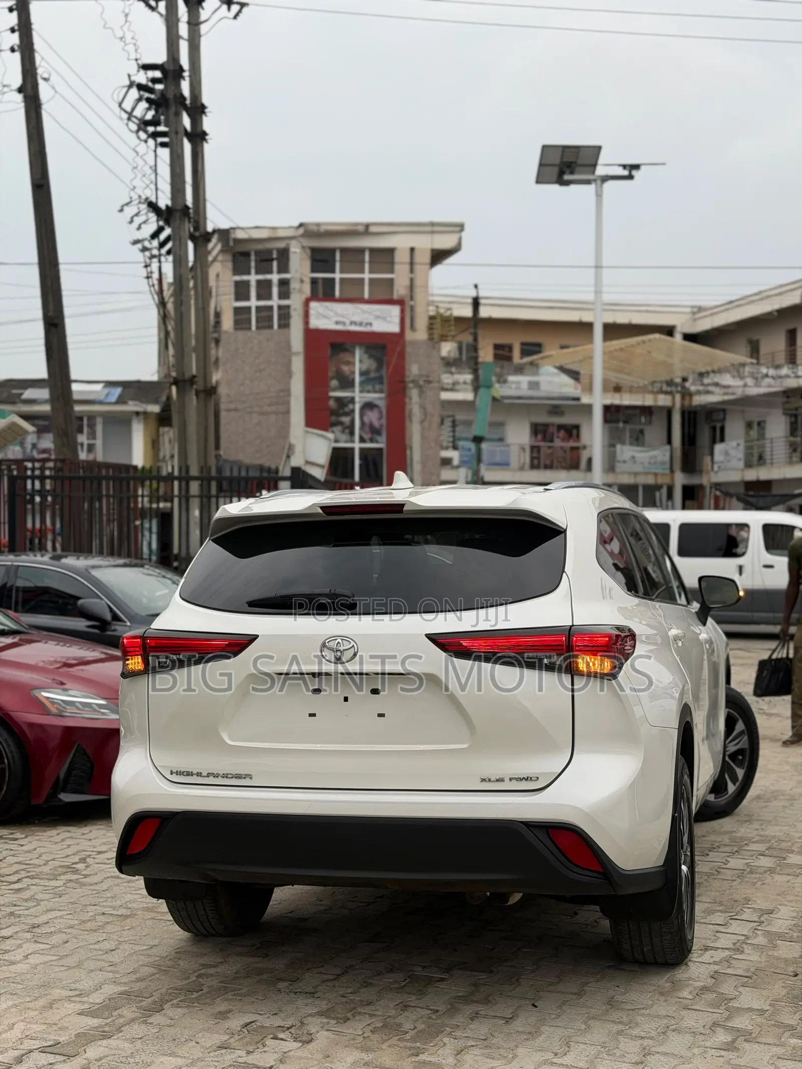 Toyota Highlander XLE 2021 White