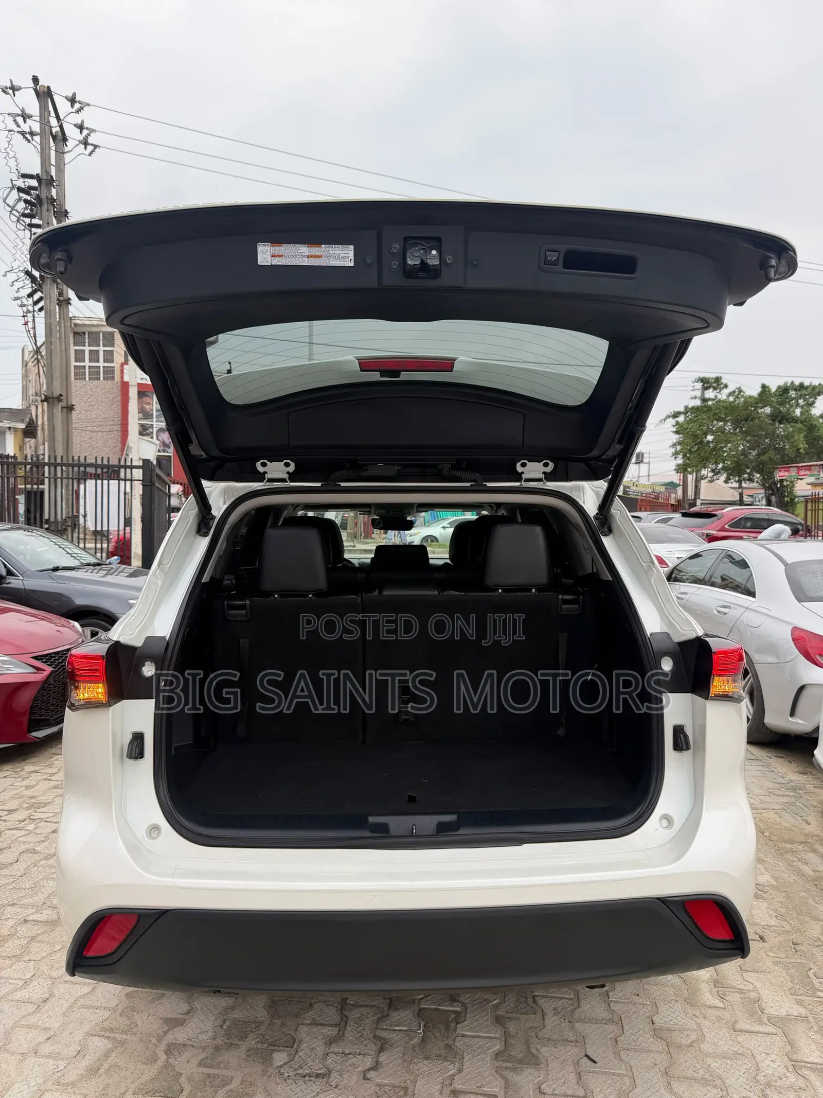 Toyota Highlander XLE 2021 White