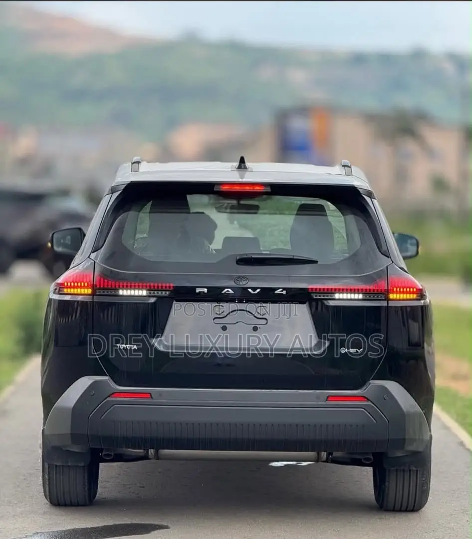 New Toyota RAV4 XLE Premium 2026 Black