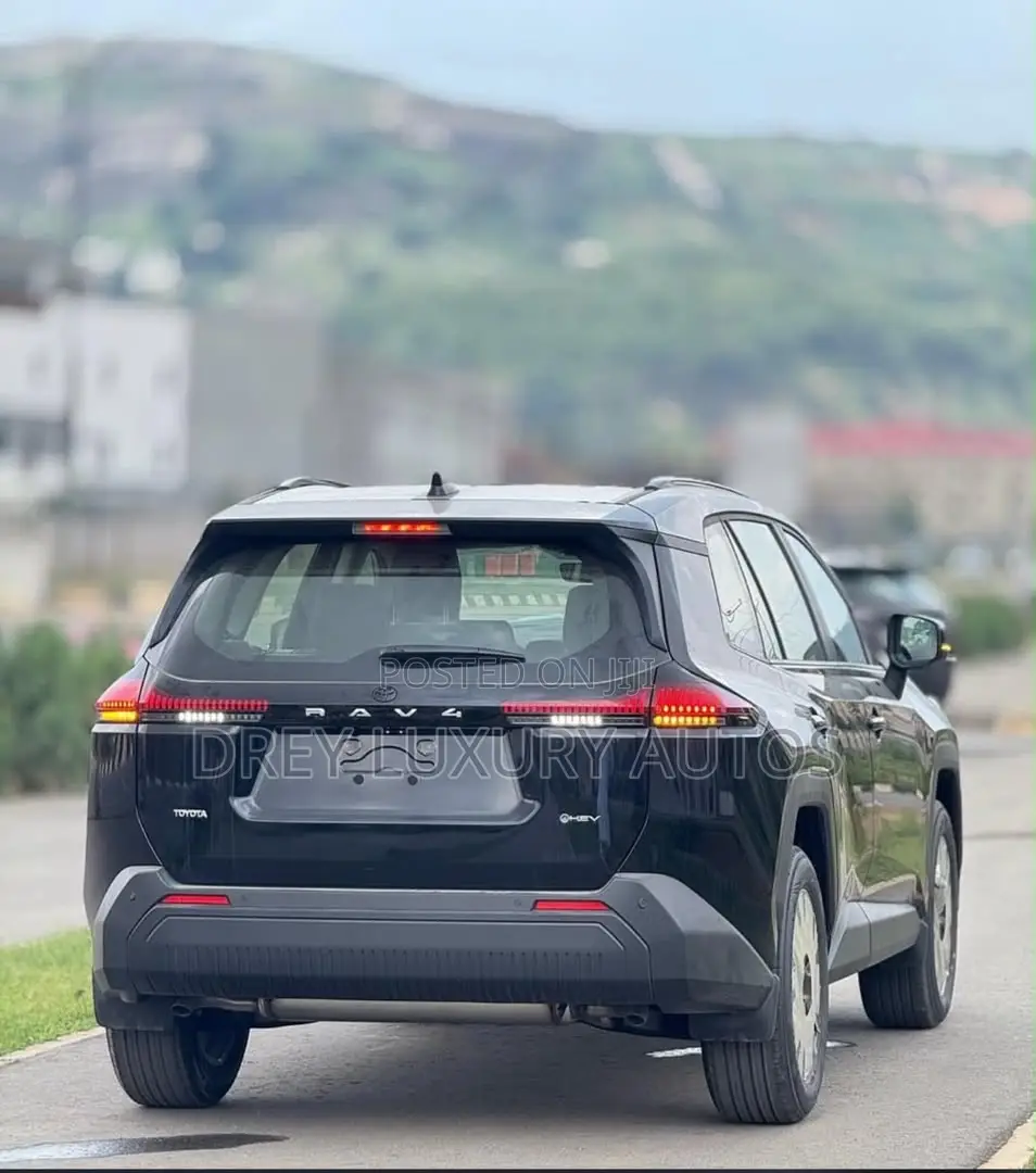 New Toyota RAV4 XLE Premium 2026 Black