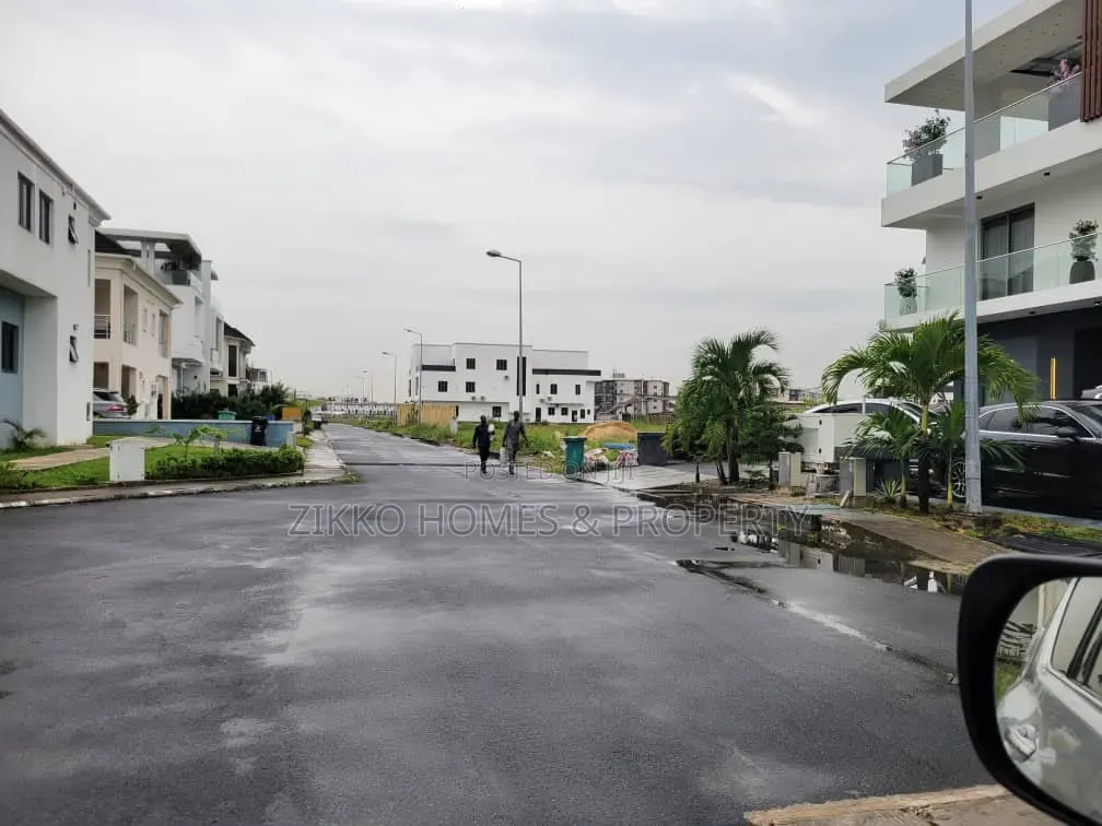 808sqm of Land for Sale at Cowrie Creek Estate Lekki