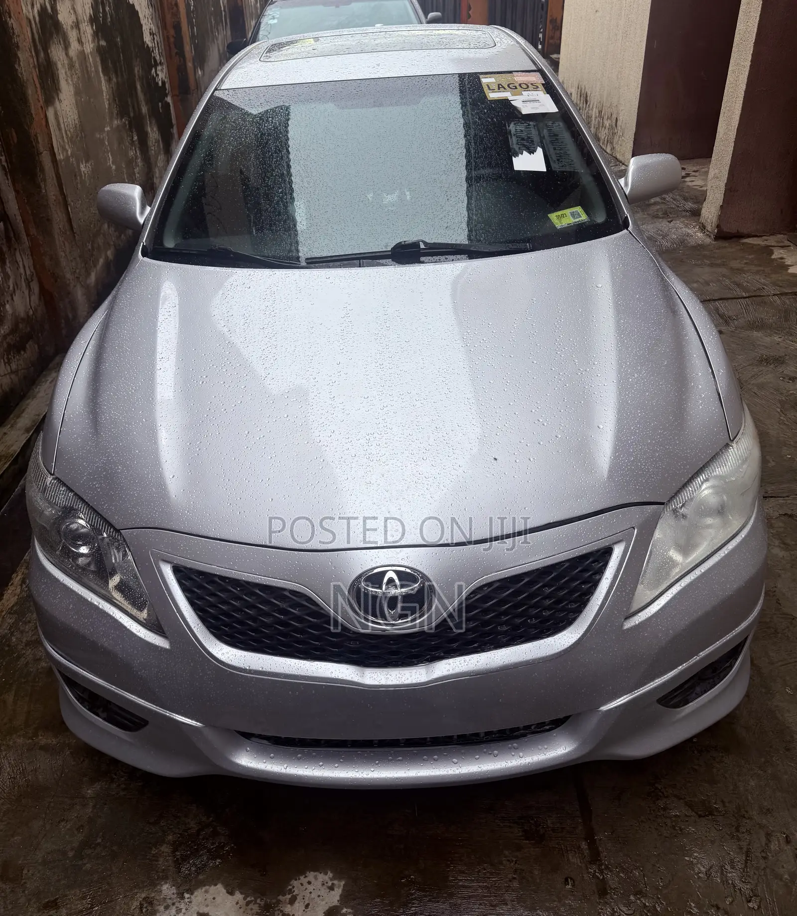 Toyota Camry 2011 Silver