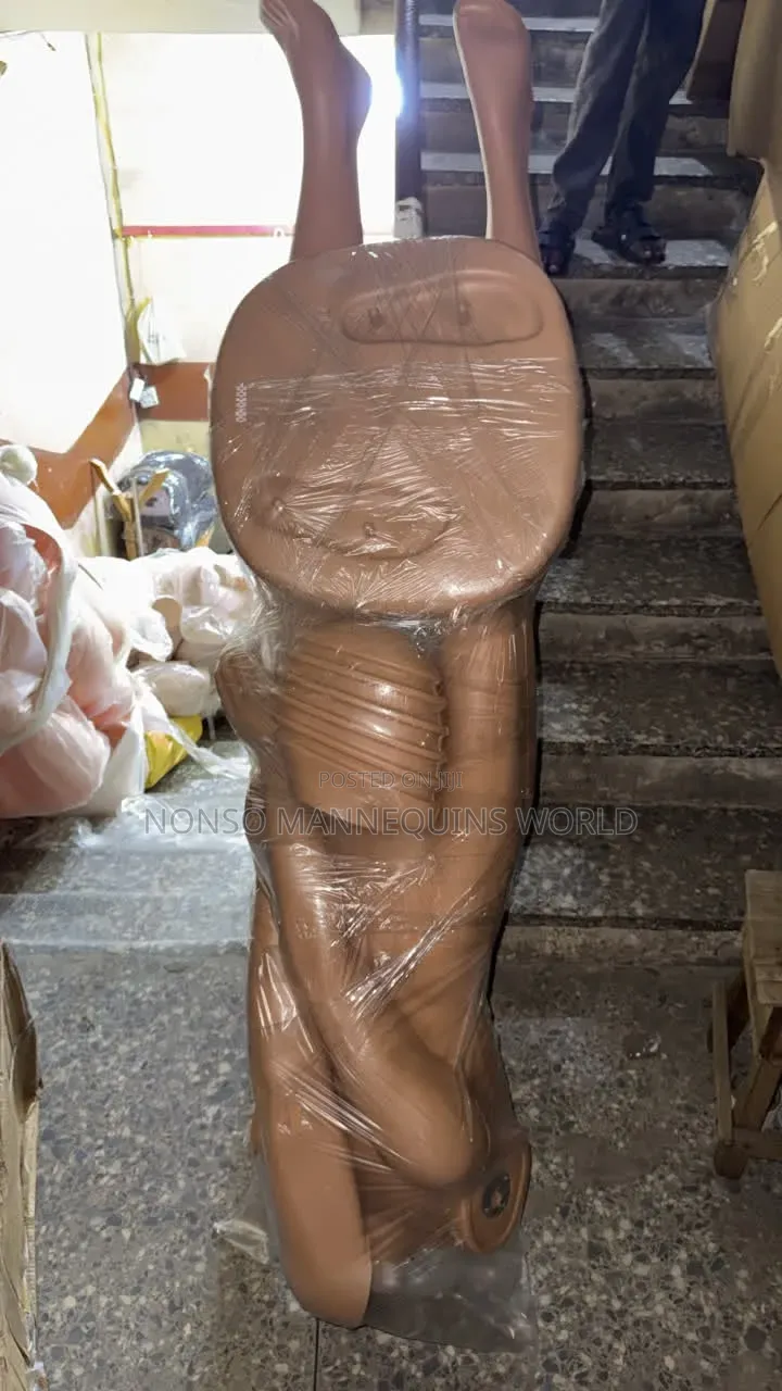 Well Built Male Plastic Full Body Display Mannequins