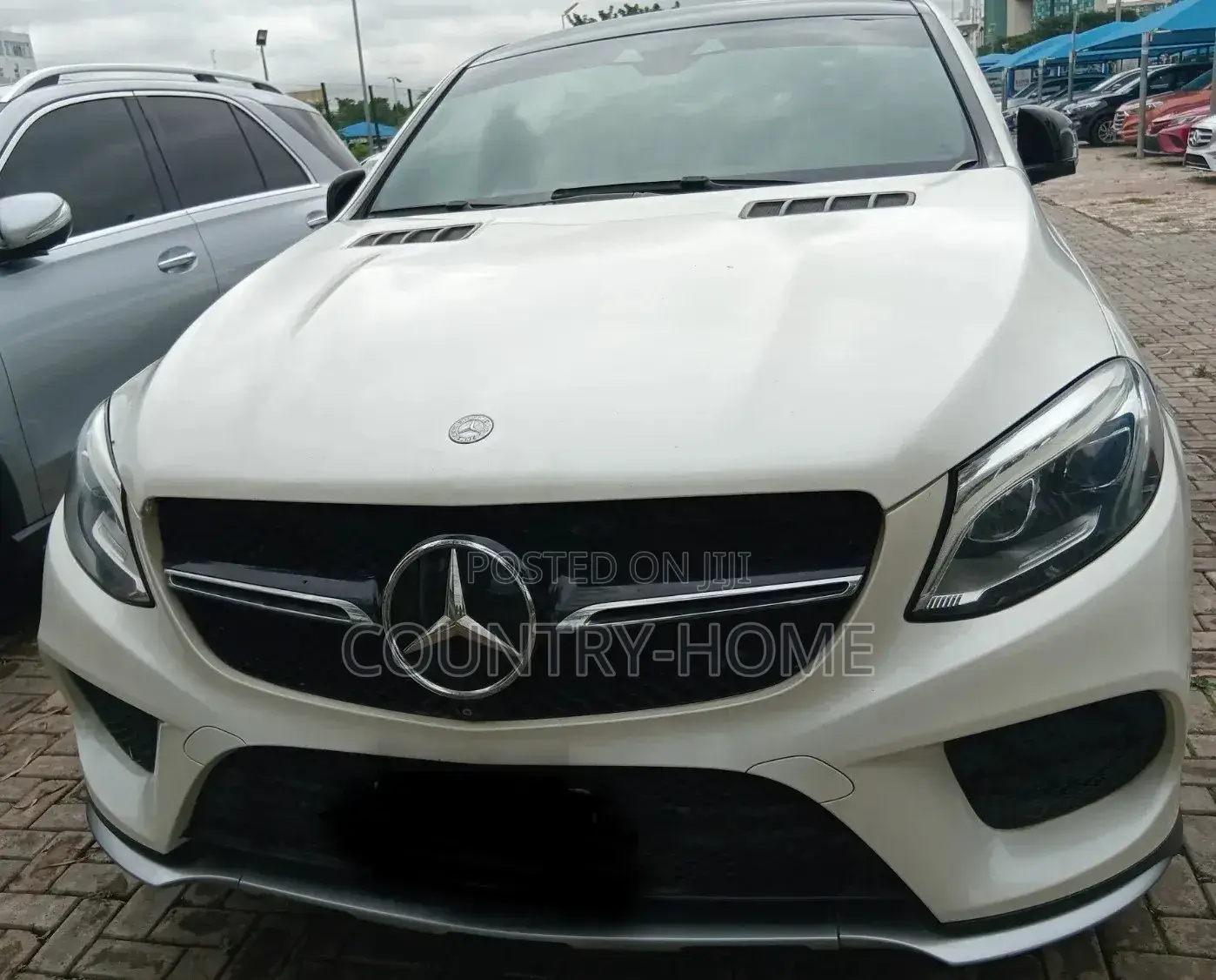 Mercedes-Benz GLE-Class 2016 Off white
