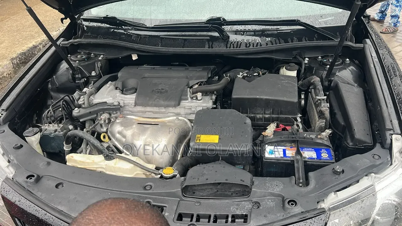 Toyota Camry SE 4dr Sedan (2.5L 4cyl 6A) 2013 Black