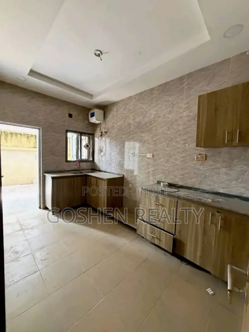 2bdrm Block of Flats in Jahi Main for rent