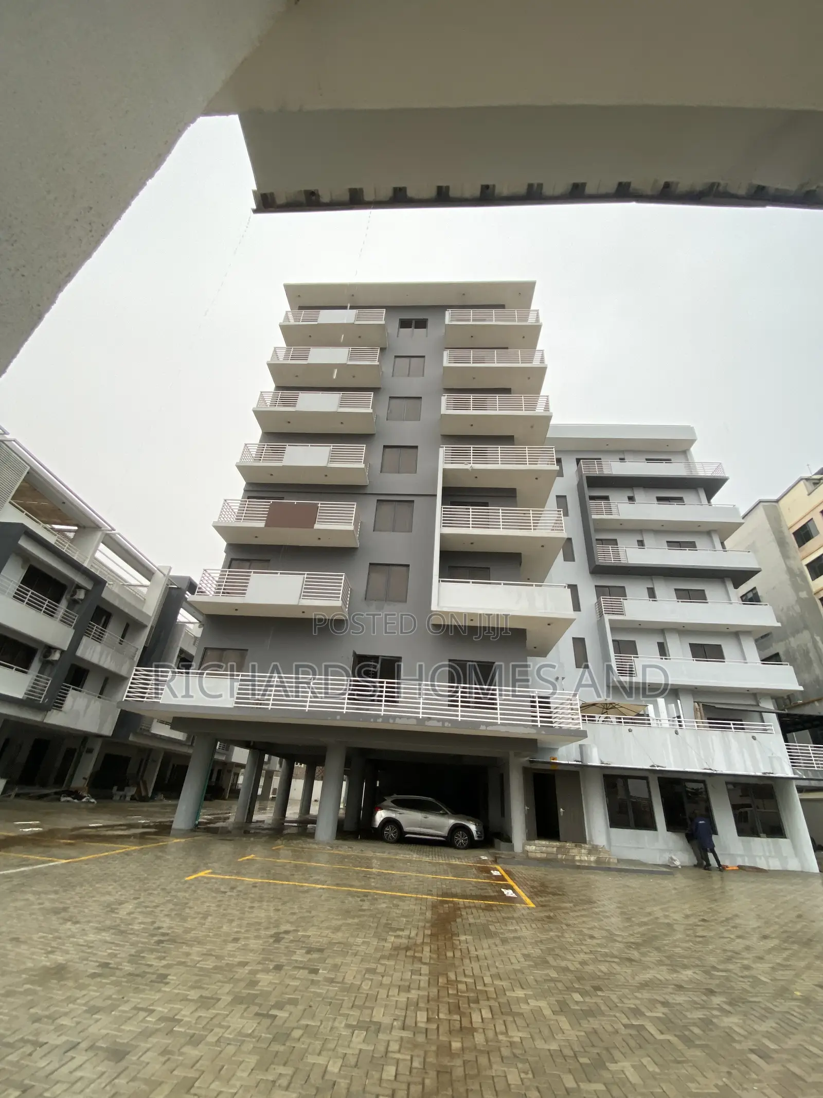 3bdrm Apartment in Victoria Island Extension for rent