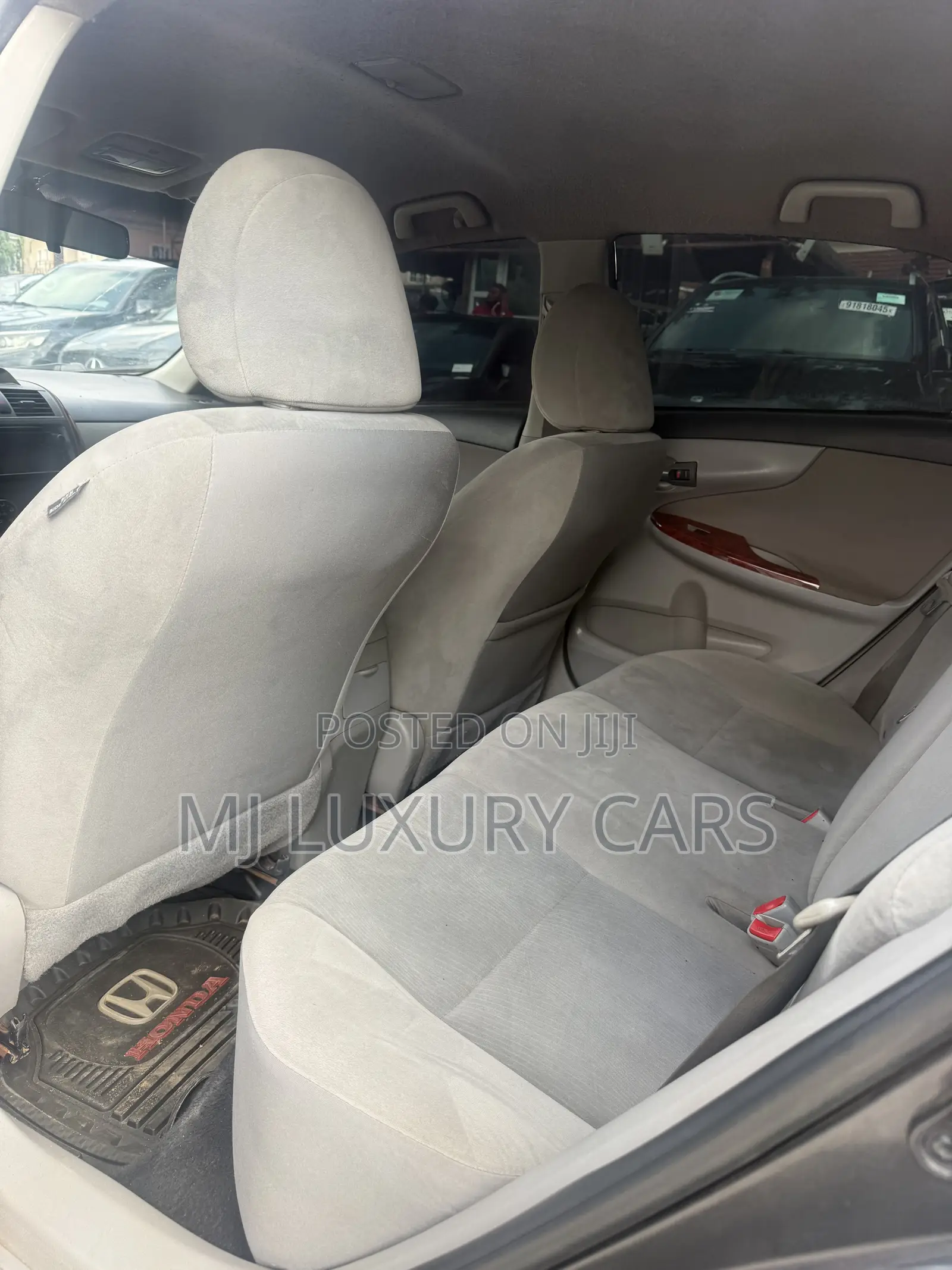 Toyota Corolla LE Special Edition 4dr Sedan (1.8L 4cyl 4A) 2013 Gray