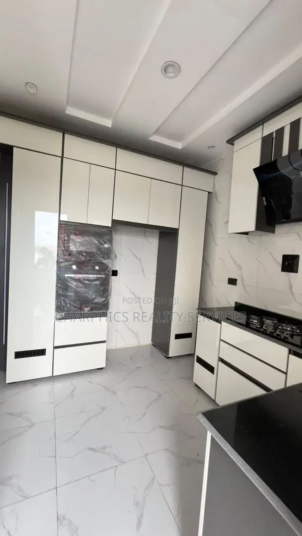 2bdrm Apartment in Igbo-efon for rent