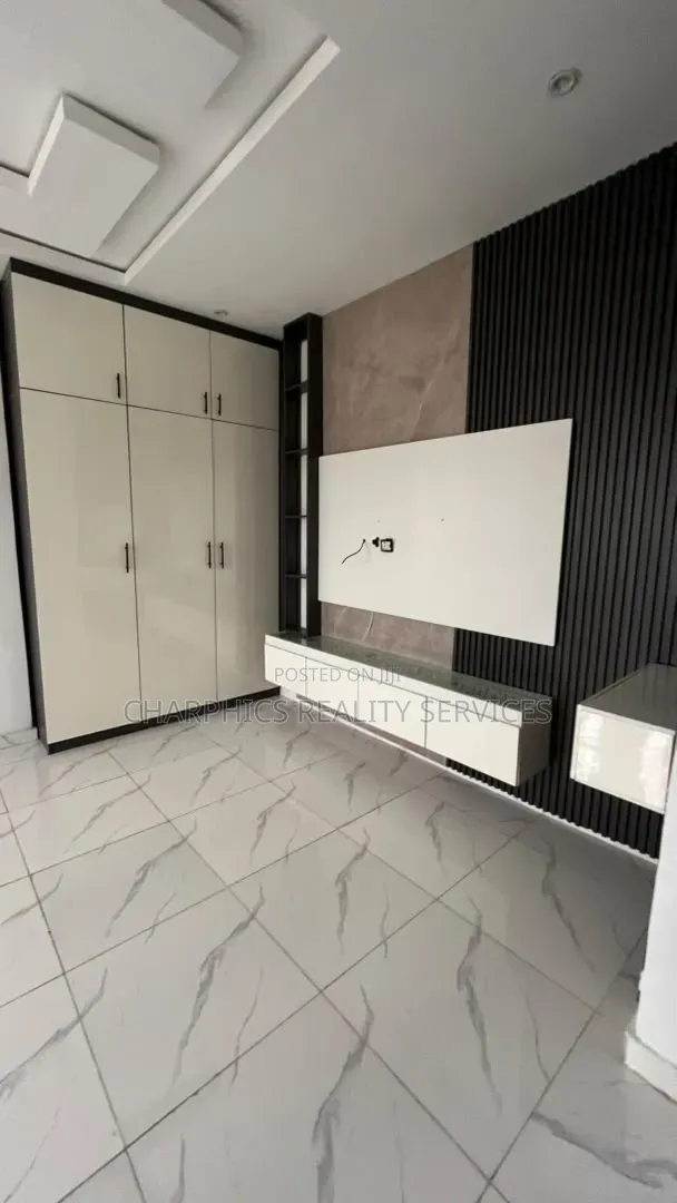 2bdrm Apartment in Igbo-efon for rent