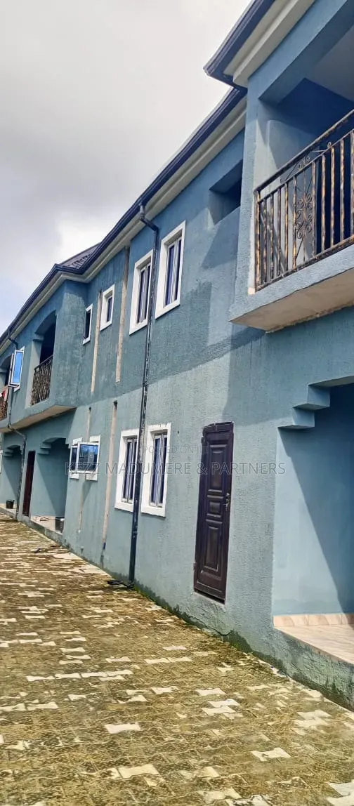 6bdrm Block of Flats in Off Sars Road, for sale