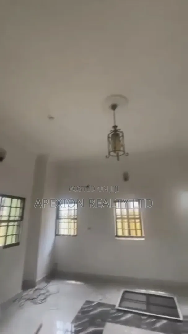 5bdrm Duplex in Mopol 19 Estate, GRA Phase 2 / Port-Harcourt for rent