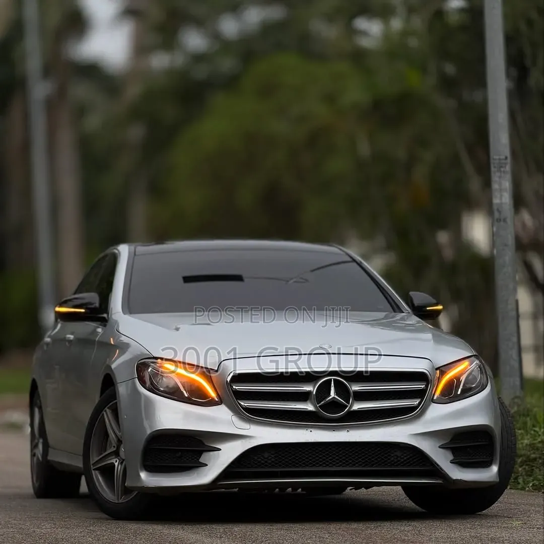 Mercedes-Benz E300 2017 Silver