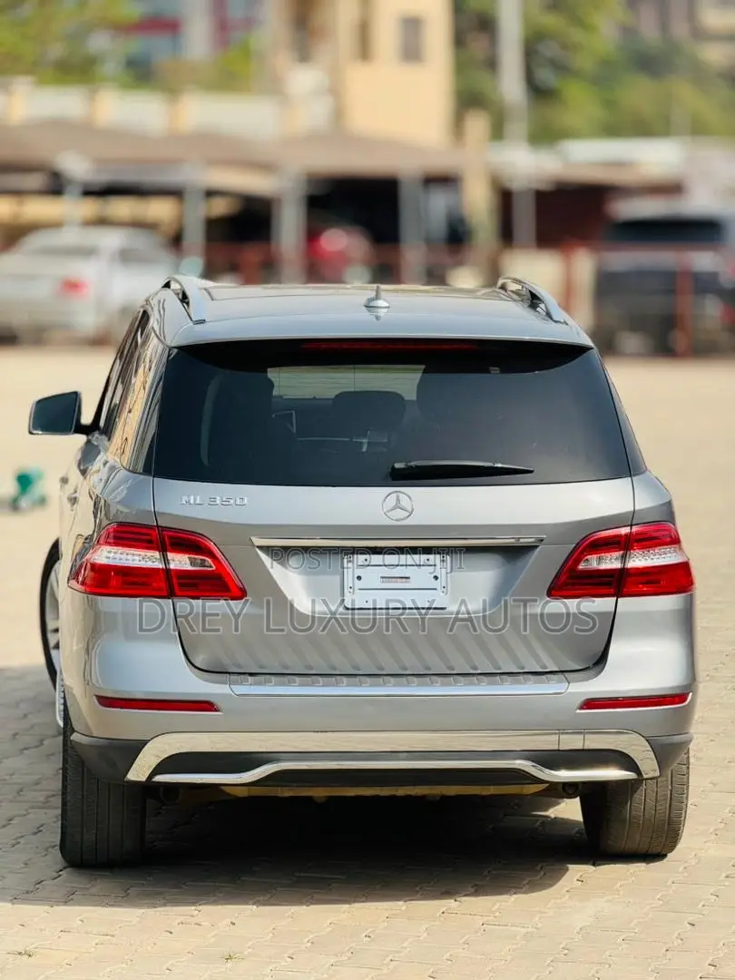 Mercedes-Benz M Class ML350 4dr SUV (3.5L 6cyl 7A) 2014 Green