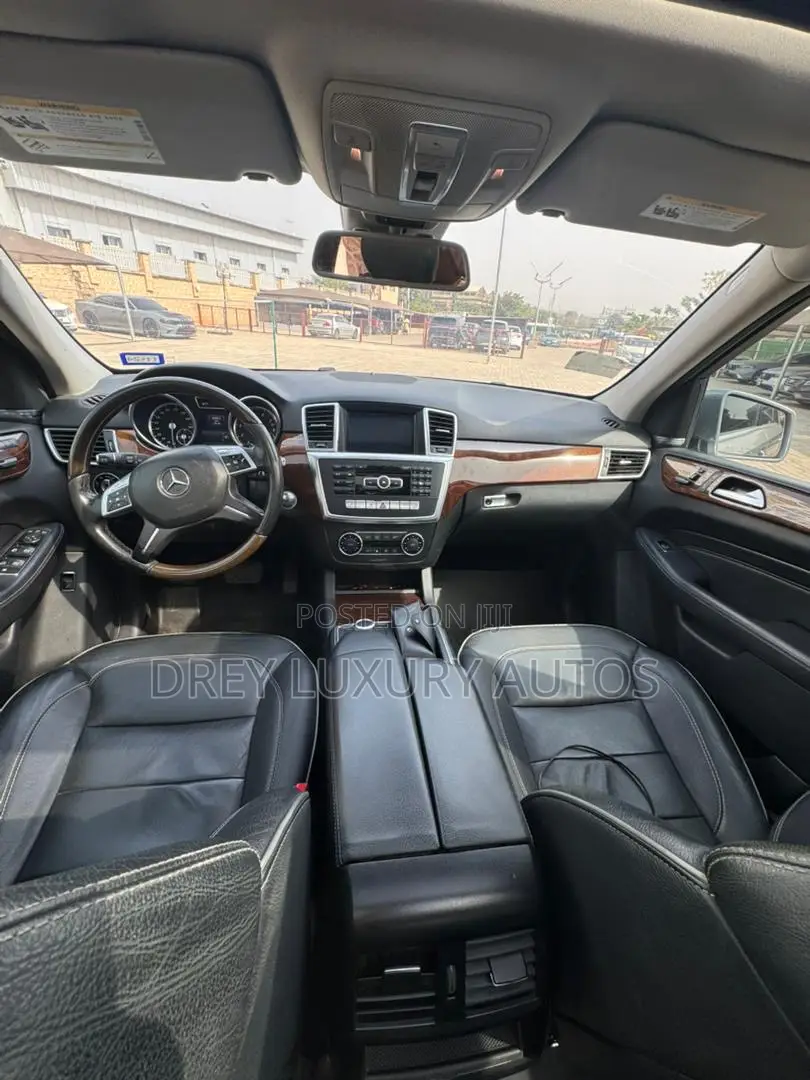 Mercedes-Benz M Class ML350 4dr SUV (3.5L 6cyl 7A) 2014 Green